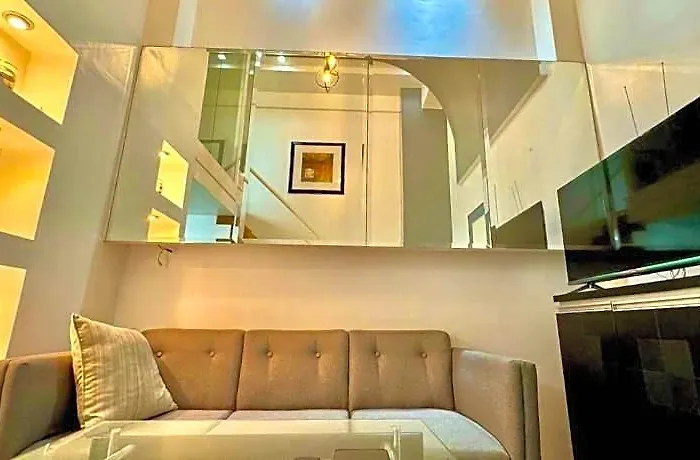 Loft In Mandaluyong Near Mrt W/ Wifi&karaoke&pool