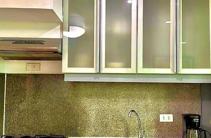 Loft In Mandaluyong Near Mrt W/ Wifi&karaoke&pool