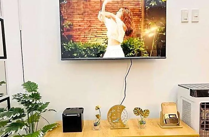 Loft In Mandaluyong Near Mrt W/ Wifi&karaoke&pool Hotel 5*